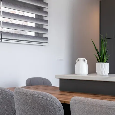 Angrali In Ratzakli Villa Ratzaklíon