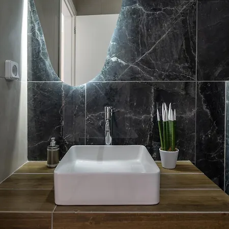 Angrali In Ratzakli *