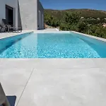Βίλα Angrali In Ratzakli Ρατζακλί