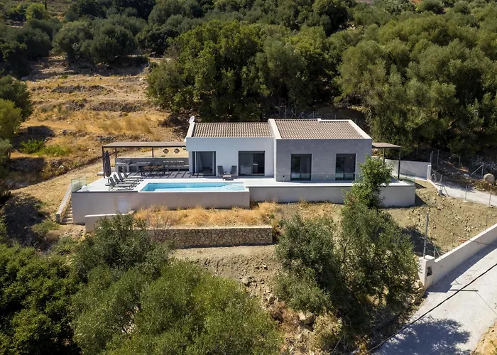 Angrali In Ratzakli * Ratzaklíon